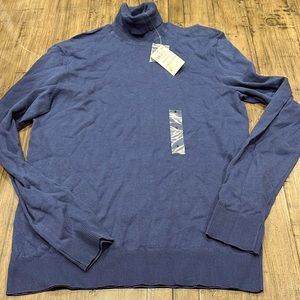 NWT Mens Alfani Small Turtle Neck